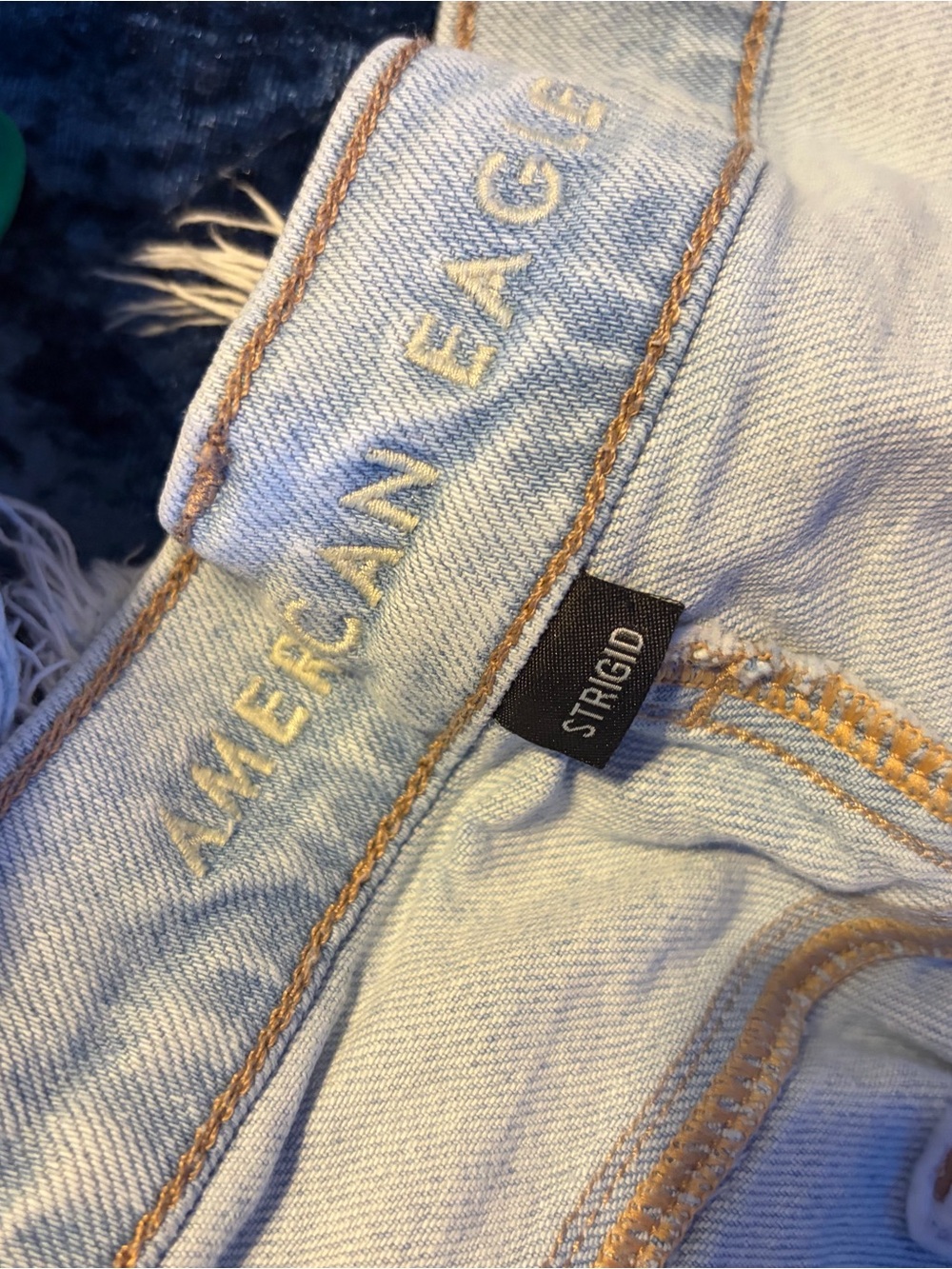 American Eagle Outfitters Light Blue Ripped Denim Shorts - Picture 3 of 4